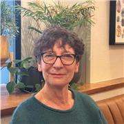 22 ans d'expérience dans l'enseignement du FLE!
Des cours adapté à vos besoins et à votre niveau.
en ligne / en présentiel (Nancy)